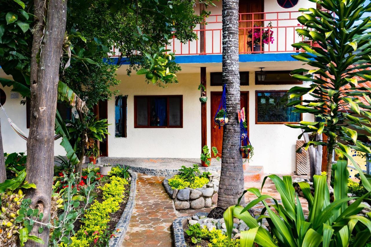 Hostal Jardin Escondido Вилькабамба Экстерьер фото