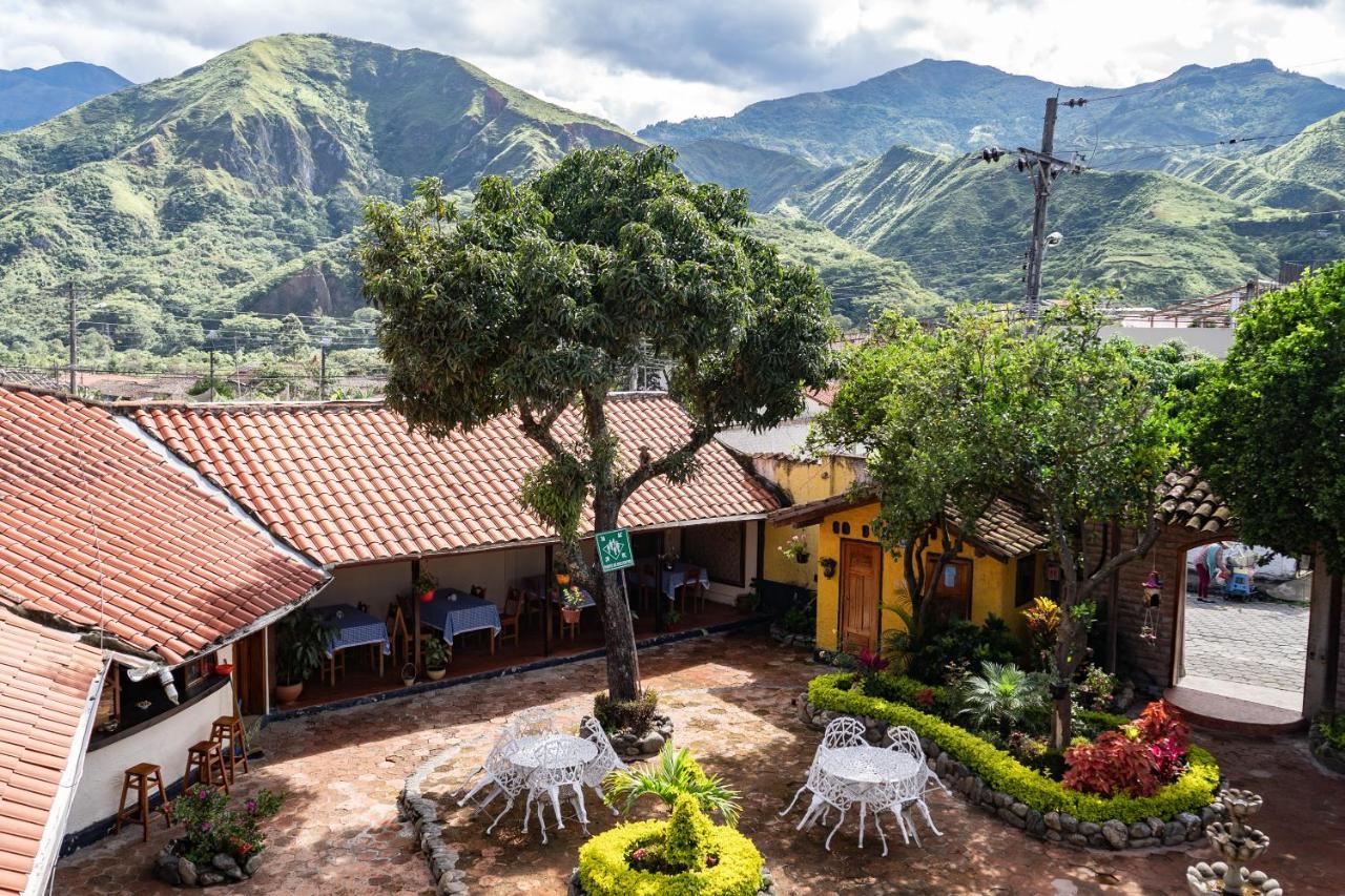 Hostal Jardin Escondido Вилькабамба Экстерьер фото
